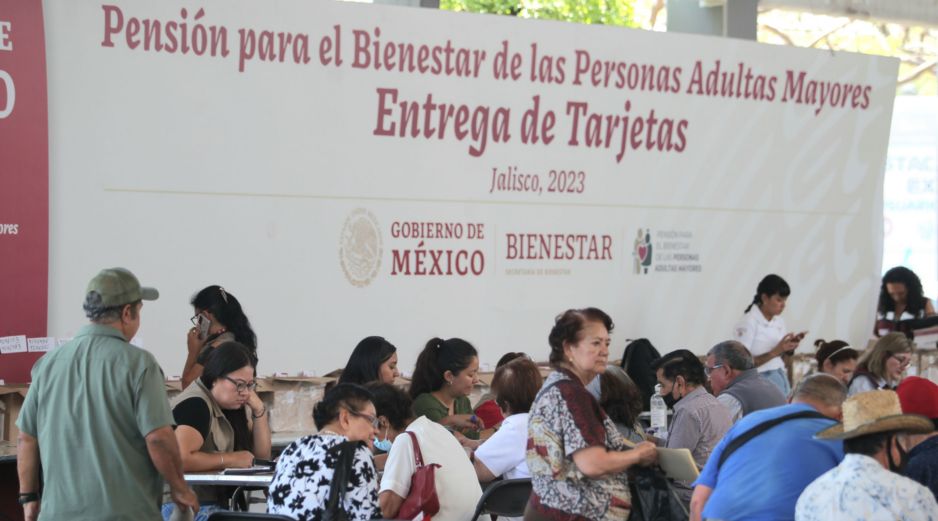 Datos del INEGI arrojan que 41.4% de los hogares mexicanos cuenta con al menos un integrante que recibe dinero de programas sociales. EL INFORMADOR/ARCHIVO
