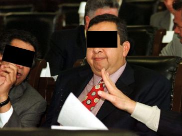 La defensa de Jáuregui señaló imprecisiones e incorporación de afirmaciones no contenidas en las entrevistas citadas por parte de la FGR. NTX / ARCHIVO