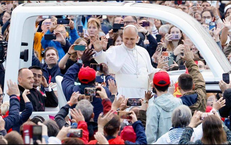 Por el momento, el Vaticano continúa con los preparativos del viaje del Papa del 6 al 17 de noviembre a Uruguay, Argentina y Perú. EFE/EPA/F. Frustaci