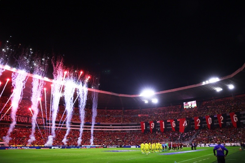 La afición del Atlas y el América se hizo presente en el Jalisco a pesar de que el partido se disputó en miércoles. IMAGO7