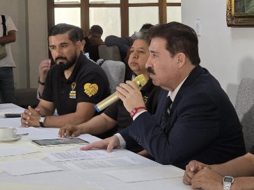 Jesús Salazar Zazueta, presidente de Fundación Manos Tapatías, explicó las exigencias que hacen a autoridades respecto a la situación del agua en Guadalajara. ESPECIAL