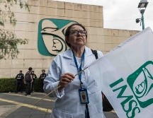 De acuerdo con manifestantes del IMSS, a partir de la próxima semana podrían comenzar los bloqueos intermitentes en Ciudad de México. SUN/Y. Osnaya