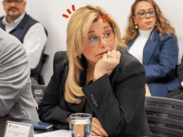 Mientras las investigaciones de la FGR avanzan su curso, el panorama político en Chihuahua se mantiene bajo máxima tensión institucional.  FACEBOOK/Maru Campos Galván