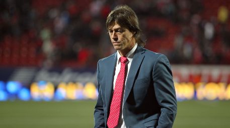 El reencuentro de Matías Almeyda con el entorno de Chivas ha servido para arrojar luz sobre los eventos que marcaron su salida hace ocho años. Imago7.