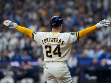 Los Brewers abrirán con Logan Henderson para ir por una victoria que los ponga a mitad de camino por el título. EFE / R. HARRIED