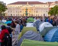 La capital, Lisboa, también se ha manifestado de la misma forma. EFE / J. GOULAO