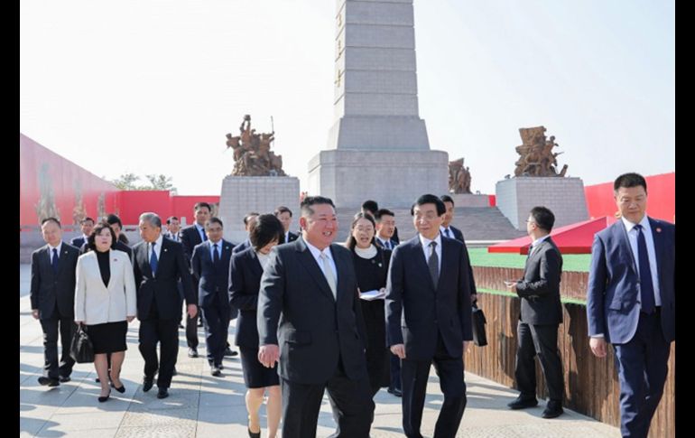 La salud de Kim Jong-un se convirtió en un intrigante tema de debate en redes. EFE/KCNA