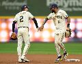 Brewers remontaron una desventaja de cuatro carreras para vencer 5-4 a los Rays y ampliar su ventaja en la Serie Mundial. AFP.
