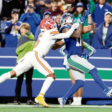 El receptor de los Seahawks fue una auténtica pesadilla para la defensiva de los Chiefs. AP