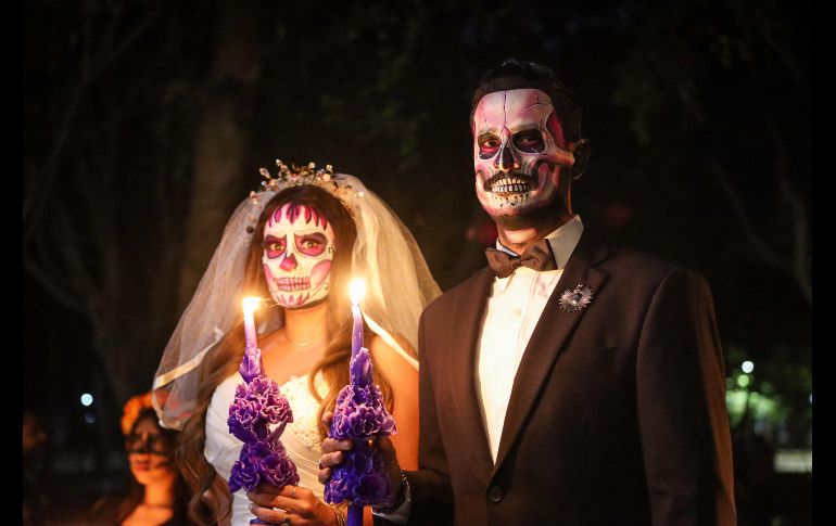 El tradicional Desfile de Catrinas y Catrines iluminará el centro de Guadalajara este 31 de octubre. EL INFORMADOR/ ARCHIVO