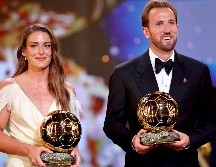 Harry Kane y Alexia Putellas encabezaron la lista de ganadores del Balón de Oro 2026, celebrado por primera vez en Londres. EFE/T. AKMEN.