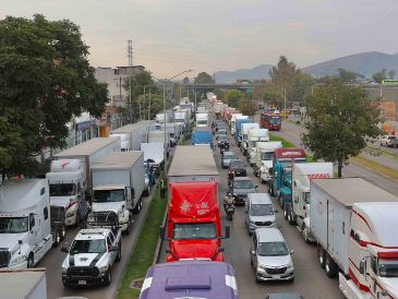 Las autoridades y los representantes del autotransporte prevén dar seguimiento a los planteamientos del sector mediante reuniones de trabajo. SUN / O. ALVARADO