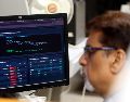 Al interior del mercado mexicano, añadió, resaltaron las pérdidas de las emisoras Chedraui, Volaris, Femsa, Coca-Cola Femsa e Industrias Peñoles. EFE/R. Khan