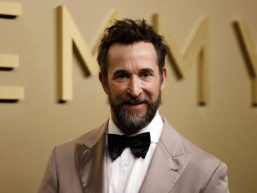 Este es el hombre más sexy del mundo: Noah Wyle, actor que hemos visto principalmente desarrollando sus personajes en hospitales. EFE / ARCHIVO