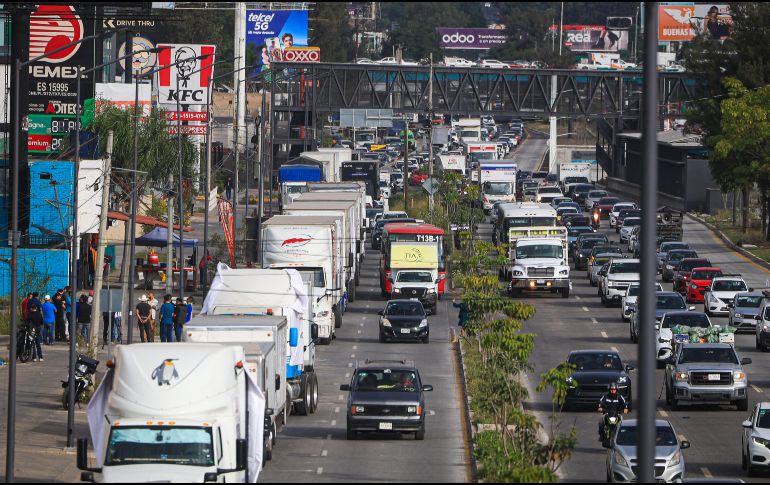 Manifestación de transportistas en Carretera a Chapala, Jalisco. EL INFORMADOR/J. Acosta
