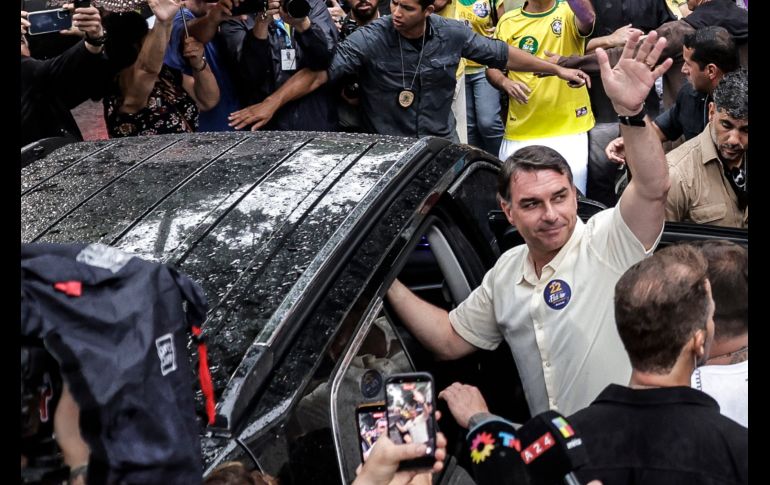 La Policía Federal de Brasil canceló los pasaportes de Flávio Bolsonaro; sin embargo, diversos reportes señalan que ya habría viajado a EU. EFE / ARCHIVO