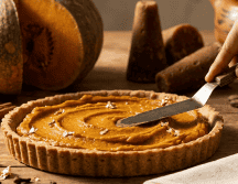 Con la calabaza de Castilla, los reposteros artesanales utilizan técnicas tradicionales y paciencia para concentrar el verdadero dulzor y sabor de este fruto de temporada. IA/GEMINI