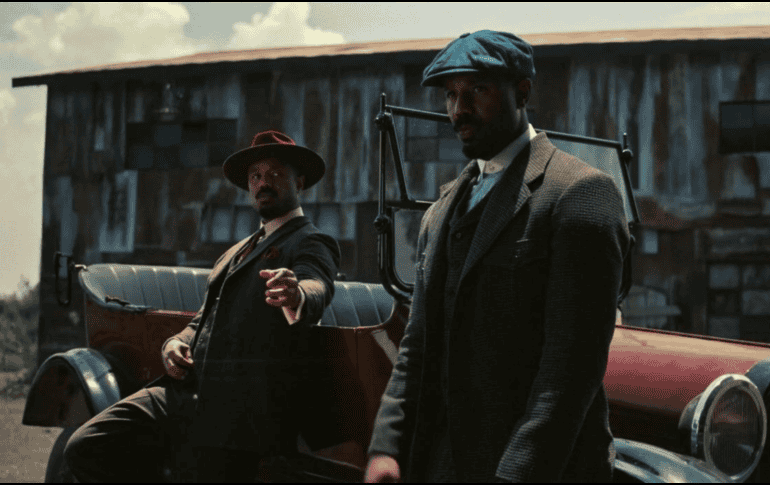 Desde clásicos como Drácula y Nosferatu a interpretaciones modernas como Sinners, estas criaturas sedientas de sangre han sido una presencia constante en el cine. WARNER BROS