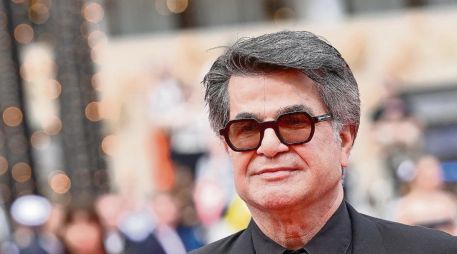 El director de cine iraní posa en la alfombra roja del Festival de Cine de Cannes, en mayo de 2025. AFP