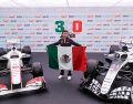 Conoce dónde ver la transmisión en vivo para disfrutar de la exhibición del piloto mexicano Sergio Pérez a bordo de su monoplaza Cadillac en la Ciudad de México. EFE/I. Esquivel