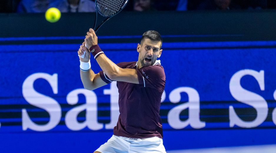 Novak Djokovic es máximo ganador de las ATP Finals, pero hasta el momento no tiene asegurado el puntaje necesario, aunque todavía puede acceder al torneo. EFE / G. Kefalas