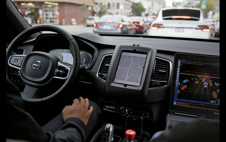 Los choferes no verificados pueden recurrir a cuentas duplicadas para eludir exámenes psicométricos o antecedentes penales. AP/ARCHIVO