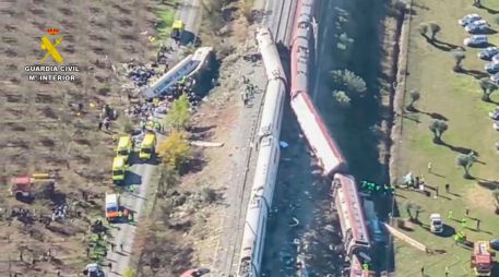 De acuerdo con cifras del Gobierno español, el número de fallecidos por el choque de trenes en Toledo ascendió a al menos 68. EFE/Guardia Civil Española