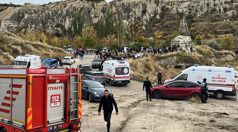 El gobernador Huseyin Kok manifestó que las recientes lluvias intensas probablemente provocaron el derrumbe. AP / T. Bulut