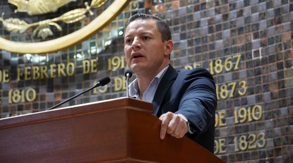 Hurtado Luna señaló que el abastecimiento de agua representa una necesidad prioritaria para las familias jaliscienses. ESPECIAL