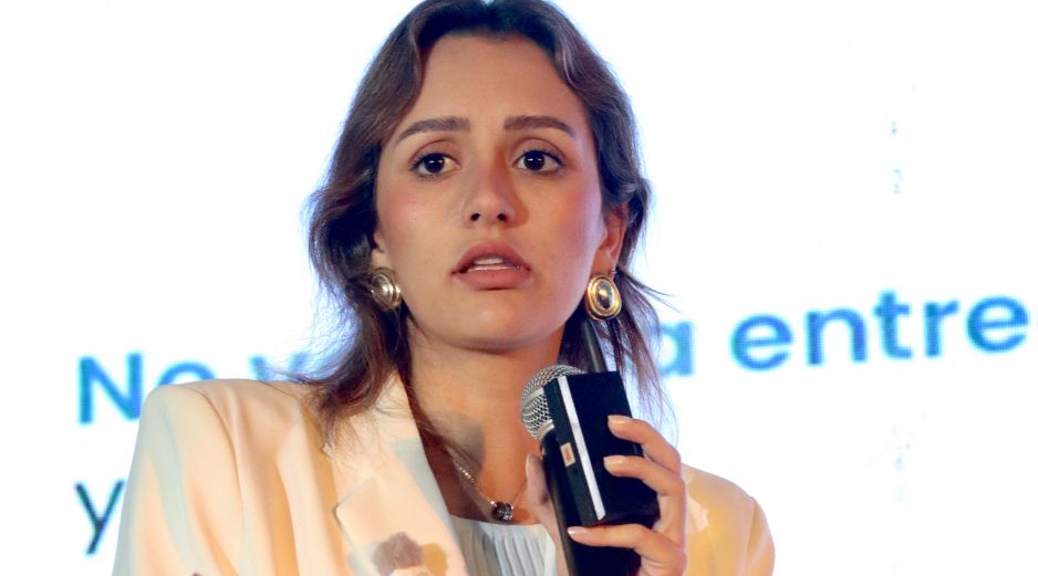 Montserrat Pérez señaló que el acceso a Internet se ha convertido en una herramienta necesaria para actividades como la educación y el trabajo. CORTESÍA