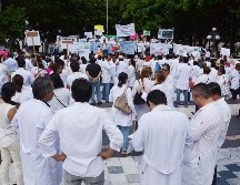 Las manifestaciones forman parte de una jornada de inconformidad contra los acuerdos salariales alcanzados por la dirigencia sindical y la institución. SUN/Archivo