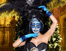 Maribel Guardia deslumbra en el Teatro Esperanza Iris con un majestuoso diseño de Catrina contemporánea estilo princesa confeccionado por Mitzy. INSTAGRAM/@maribelguardia