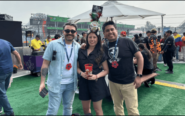 Pérez volvió a encontrarse con la afición mexicana previo al GP de México. EL INFORMADOR / P. Gallardo