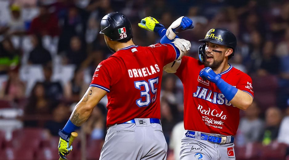 Tirso Ornelas conectó hit para impulsar a su hermano Julián al home y que los Charros ganaran el juego. CORTESÍA/Charros de Jalisco