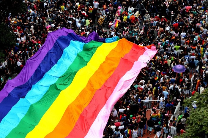 Desfile del Orgullo Homosexual de Sao Paulo - BRA37. SAO PAULO (BRASIL), 03/06/2018.- Miles de personas participan hoy, domingo 3 de junio de 2018, en el Desfile del Orgullo Homosexual en la Avenida Paulista de Sao Paulo (Brasil), uno de los más multitudinarios del mundo. EFE/Fernando Bizerra Jr. Desfile del Orgullo Homosexual de Sao Paulo