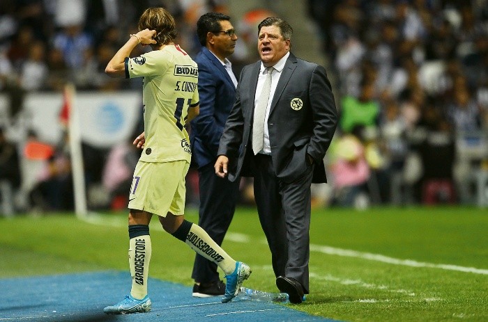 Chileno Valdés y uruguayo Viñas dan triunfo al América sobre líder  Monterrey - FÚTBOL MÉXICO