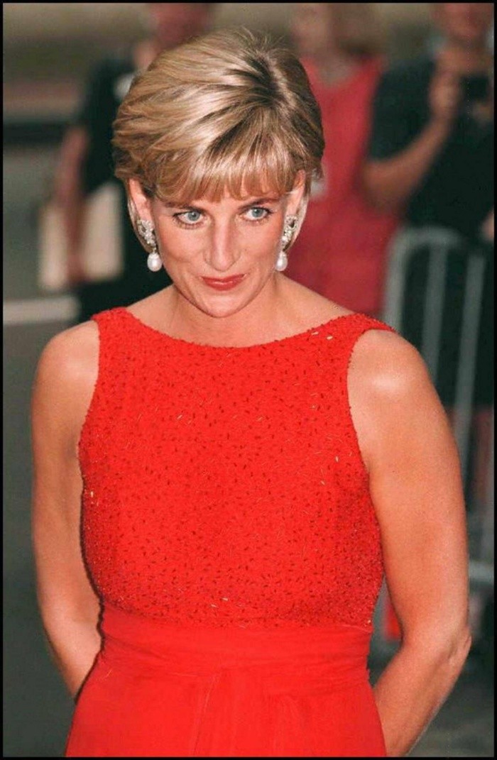 Lady Di: La historia del famoso “vestido de la venganza” que causó polémica  en 1994 | El Informador