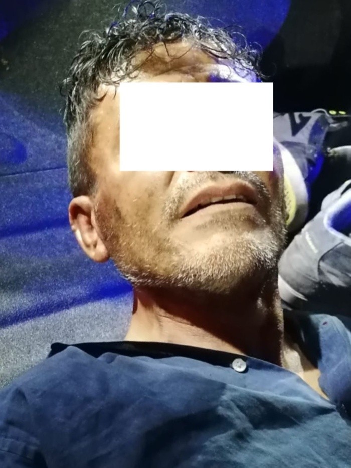 Detienen a hombre por robarse 20 paletas de hielo de una tienda  