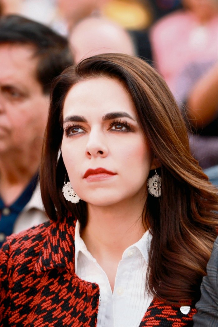 “Me he dedicado a hacer política de manera profesional y seria, lo que no pueden decir otros”, afirma Laura Haro.