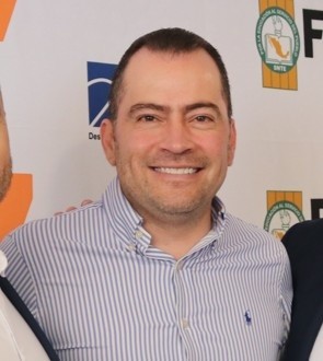 &nbsp;Mtro. Iván Ilich Gonzalez Contreras, Srio. Gral. de la Sección 47 del SNTE  y Presidente del Comité Técnico de FIGLOSNTE 47.&nbsp;“Felicito de manera muy especial a cada uno de los ganadores que recibieron en esta ocasión estos grandes beneficios, reiterar la invitación a los compañeros que aún no son parte, que confíen en el programa FIGLOSNTE 47, que se adhieran a sus rubros, aquí los estaremos esperando, como testimonio de esta entrega les decimos que aquí está la responsabilidad y la credibilidad dispuesta.”