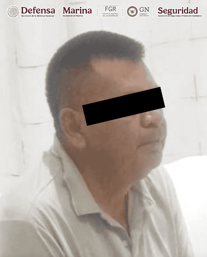 &nbsp;Funcionarios detenidos en operación Enjambre en Morelos. X / @OHarfuch