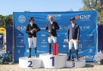 Ganadores Gran Premio CSI4 1.55 GNP: Francisco José Lomelín, Samuel Parot y Juan Manuel Luzardo. GENTE BIEN JALISCO / E. Escamilla