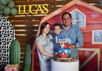 Marisa Rodríguez, Lucas Palafox e Israel Palafox. GENTE BIEN JALISCO / M. Rached